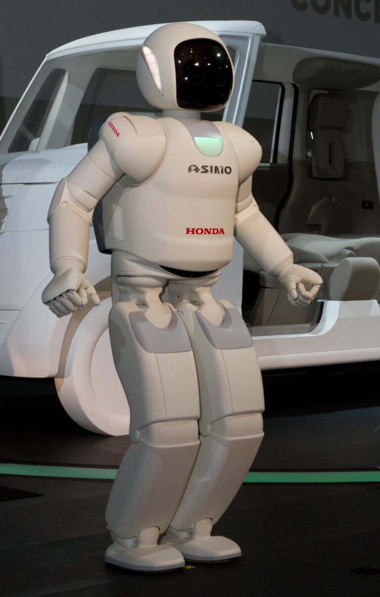 Honda ASIMO - humanoider Roboter von Honda aus Japan